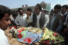 AFGHANISTAN-UNREST-NATO-US-CIVILIANS US generals have called for a huge surge of 40,000 more troops to Afghanistan