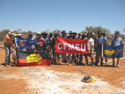 Unionists have travelled to Ampilatwatja to help build a protest house